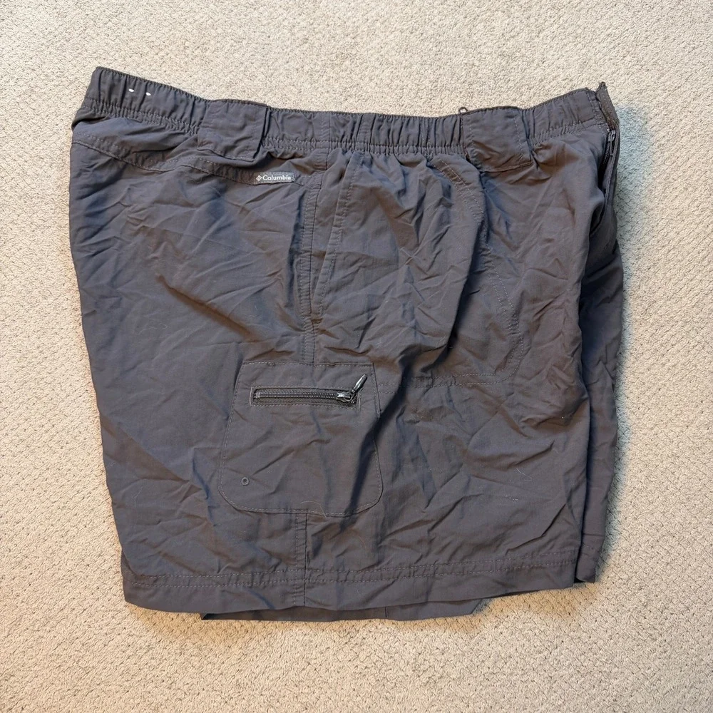 Vintage 2000s Columbia Sportswear Cargo Shorts Grey Mens Large 6 Inch Inseam